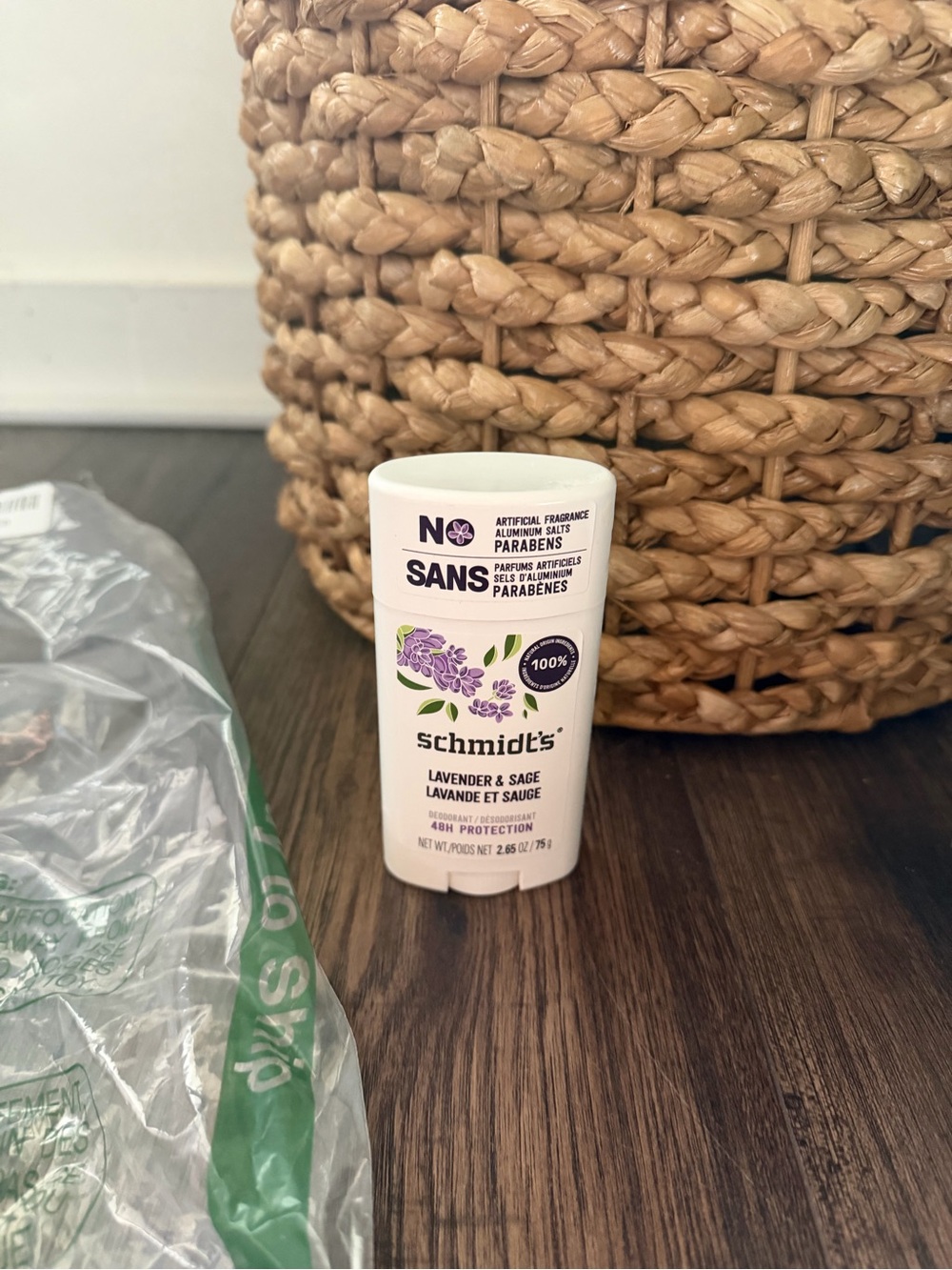 Schmidt's Aluminum-Free
Deodorant Lavender & Sage
Aluminum Free 2.65 oz new